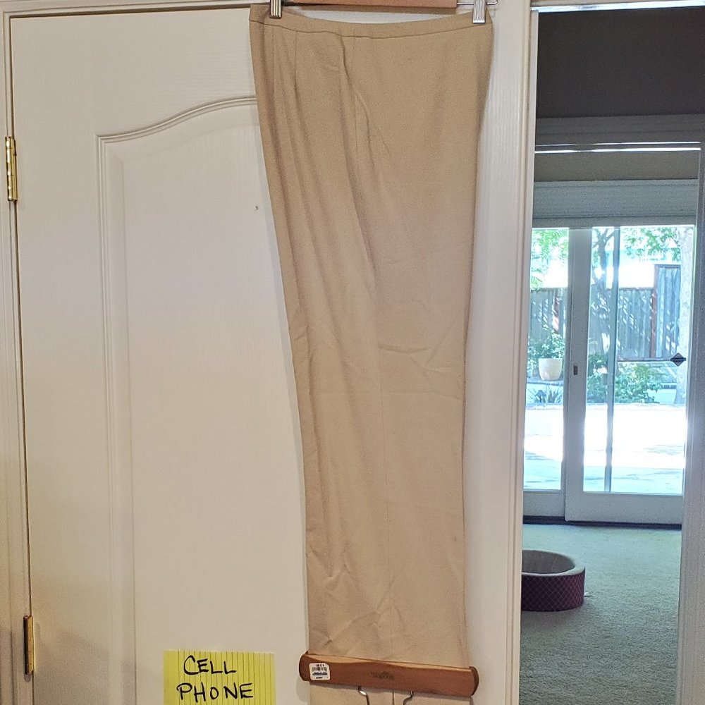 Jones New York Pants cream colored Size 12